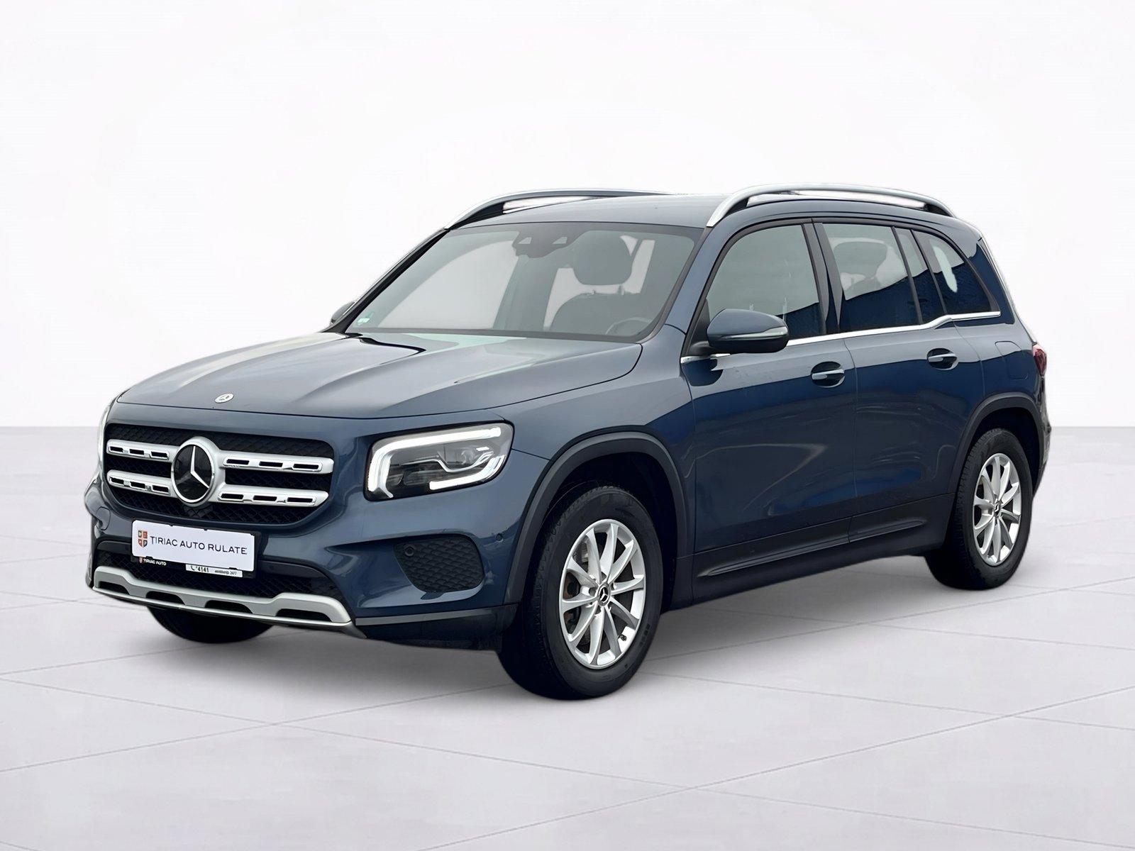 MERCEDES-BENZ GLB
