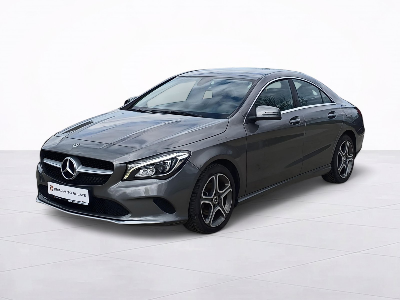 MERCEDES-BENZ CLA