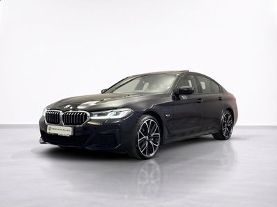 BMW Seria 5 545e Plug-in Hybrid xDrive Steptronic 2022 - card lista - Instant.ro
