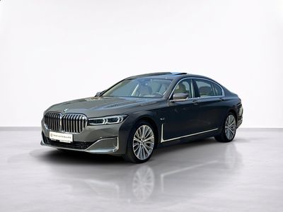 BMW Seria 7 740i Mild Hybrid Steptronic 2022 - card lista - Instant.ro